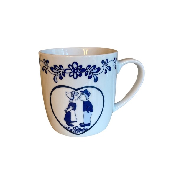 Excellent Souvenir Other - Excellent Souvenir Holland Dutch Kissing Couple Blue White Ceramic Coffee Mug
